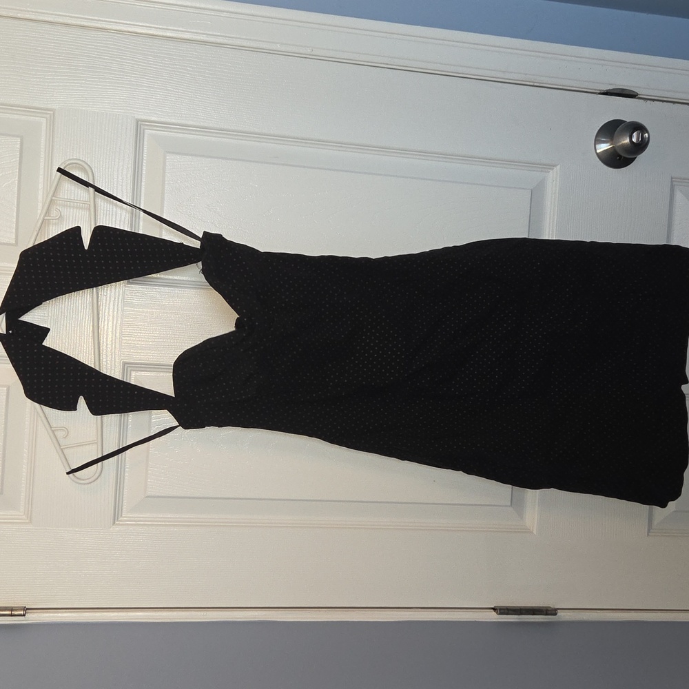 Snap Elegant Black Halter Dress
